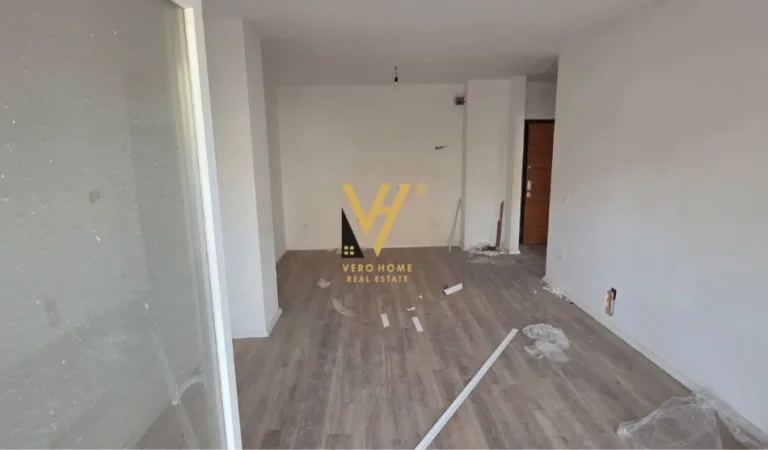 Tirane, shitet apartament 1+1+Ballkon Kati 1, 71 m² 130.000 € (LAPRAKE)