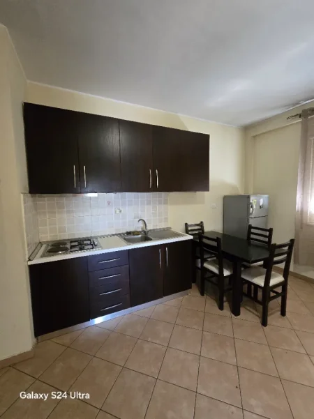 Tirane, shitet apartament 2+1 , 72 m² 160.000 € (Ish-Parku)