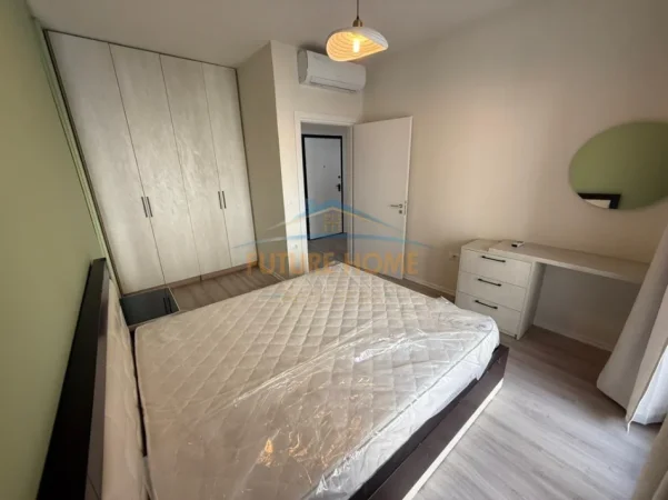 Tirane, shitet apartament 1+1 Kati 2, 79 m² 100.000 € (Fresk)