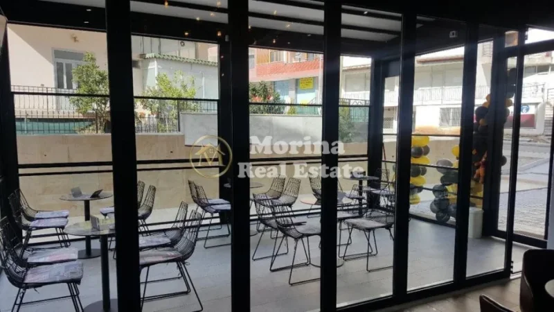 Tirane, shitet ambjent biznesi Kati 3, 64 m² 100.000 € (Fresku)