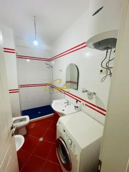 Tirane, jepet me qera apartament 2+1 Kati 7, 100 m² 500 € (ASTIR)