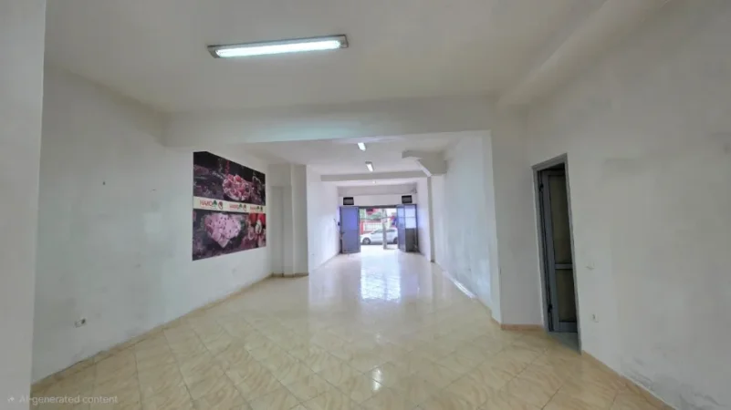 Vlore, jepet me qera dyqan Kati 0, 100 m² 270 € (Kisha Ortodokse, Vlore)