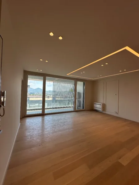 Tirane, shitet apartament 3+1 Kati 1, 154 m² 350.000 € 