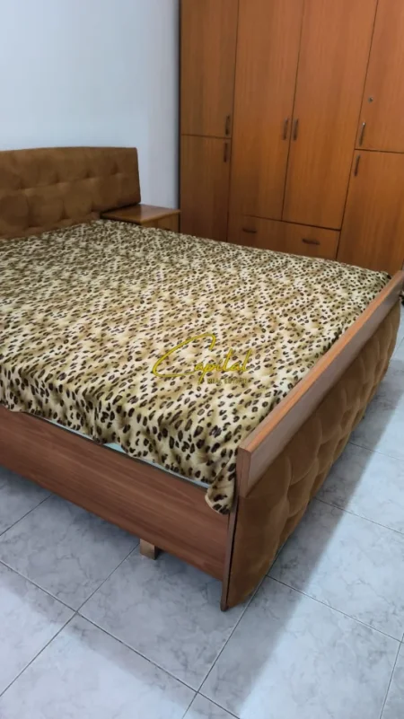 Tirane, jepet me qera apartament 1+1 Kati 1, 45 m² 350 € (RRUGA E KAVAJES)