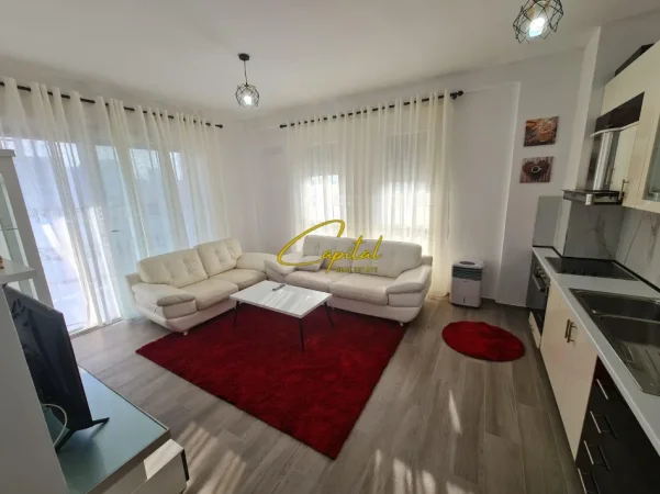 Tirane, jepet me qera apartament 1+1 Kati 2, 70 m² 500 € (4 MAJI)