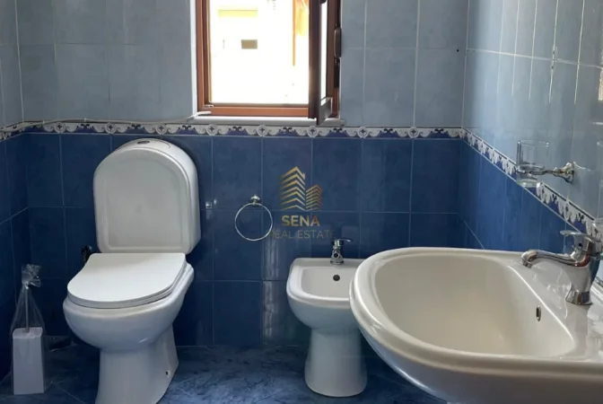 Tirane, jepet me qera apartament 1+1 Kati 5, 60 m² 450 € (Porcelan)