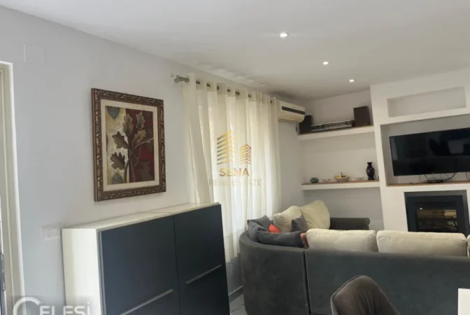 Tirane, jepet me qera apartament 2+1 Kati 1, 80 m² 550 € (5 Maji)