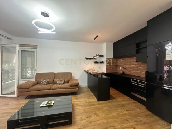 Tirane, jepet me qera apartament 1+1+Ballkon Kati 2, 79 m² 600 € 