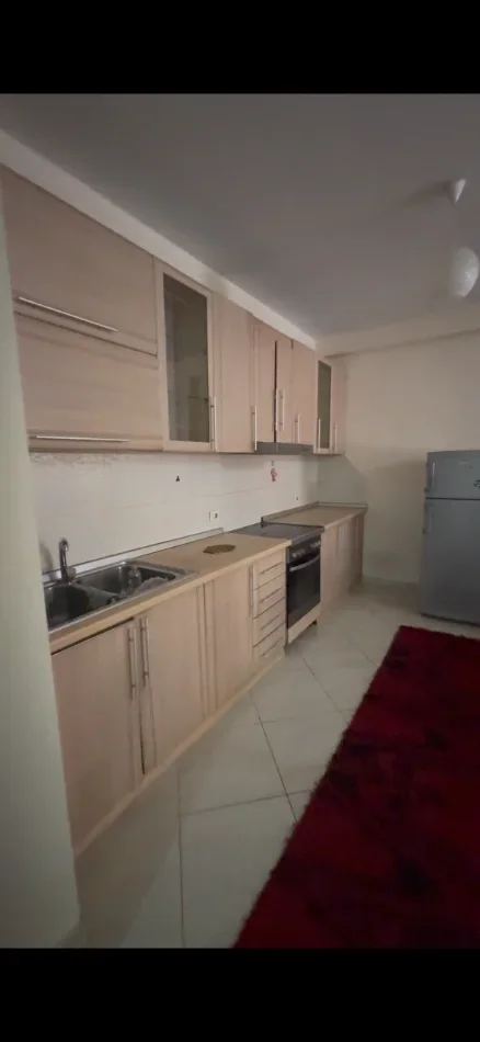 Tirane, jepet me qera apartament 2+1 Kati 1, 100 m² 500 € (Astir)