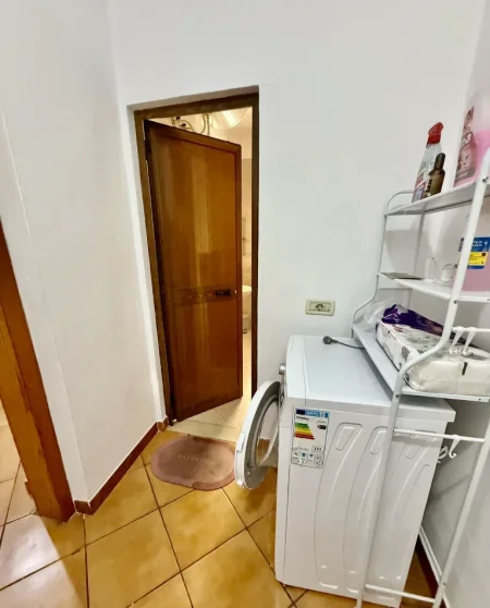 Tirane, jap me qera apartament 2+1 Kati 5, 80 m² 499 € 