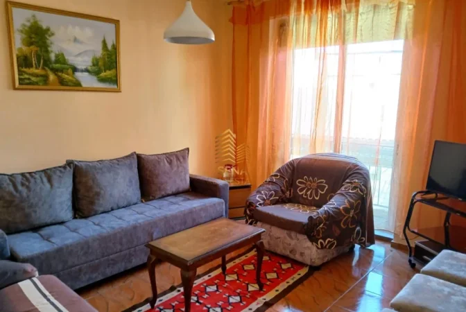 Tirane, jepet me qera apartament 1+1 Kati 3, 64 m² 500 € (Brryli)