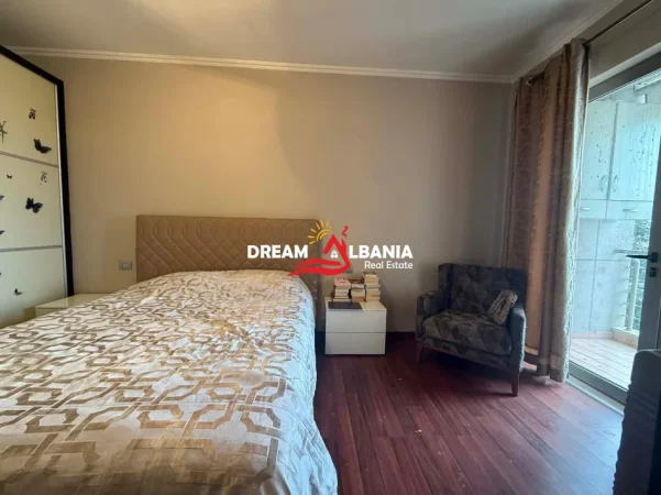 Tirane, shitet apartament 2+1+Ballkon Kati 6, 101 m² 190.000 € (Komisariati Nr 4)