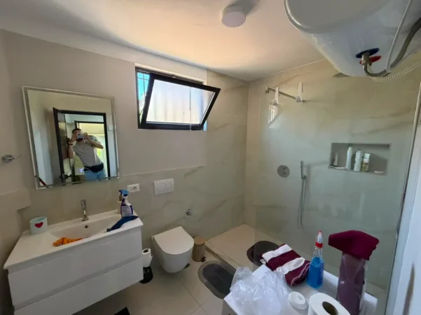 Tirane, jepet me qera apartament 1+1 Kati 2, 600 €