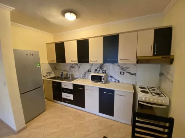 Tirane, jepet me qera apartament 2+1 Kati 5, 80 m² 550 € (Prokuroria e Rrethit Gjyqësor Tiranë)