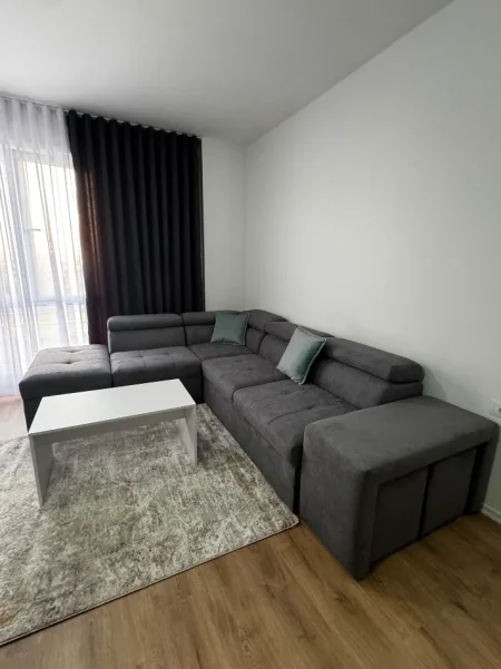 Tirane, jepet me qera apartament 2+1+Ballkon Kati 7, 95 m² 450 € (Apartament 2+1 Per Qera Univers City I Pabanuar Me Pare )