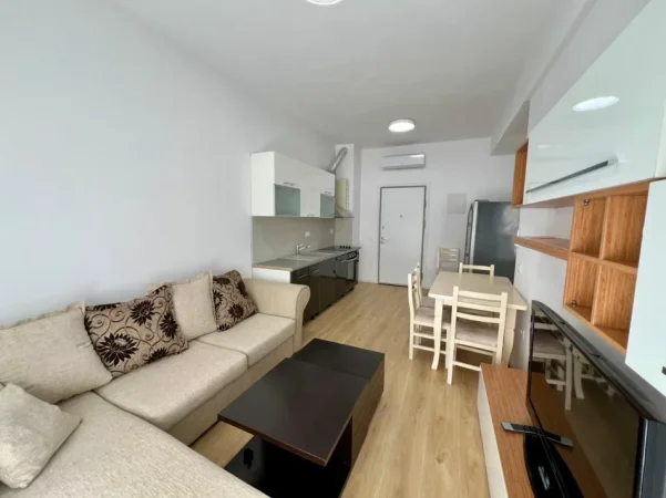 Tirane, jepet me qera apartament 2+1+Ballkon Kati 5, 70 m² 450 € (Kopleksi Magalem 21)