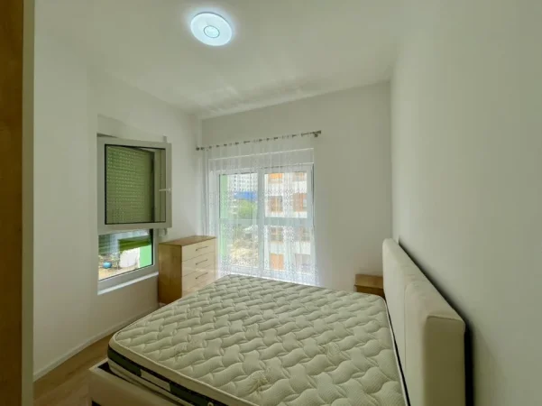 Tirane, jepet me qera apartament 2+1+Ballkon Kati 5, 70 m² 450 € (Kopleksi Magalem 21)