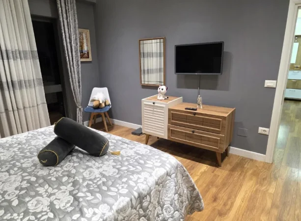 Tirane, jepet me qera apartament 1+1 , 70 m² 650 € (RRUGA KOSOVAREVE)