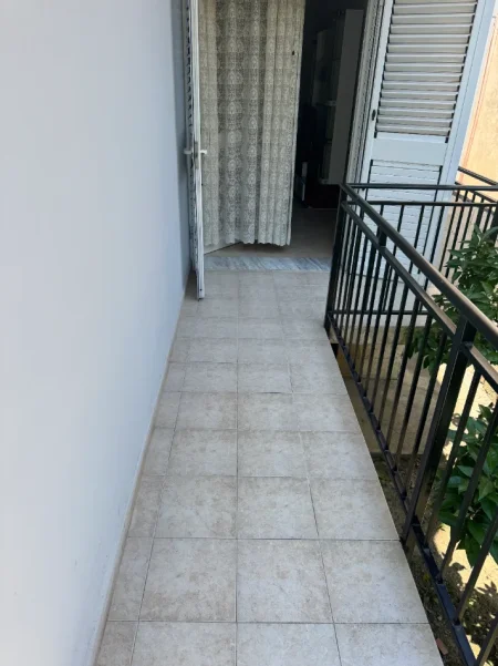 Tirane, jepet me qera shtepi 1+1 Kati 0, 59 m² 400 € (Astir)