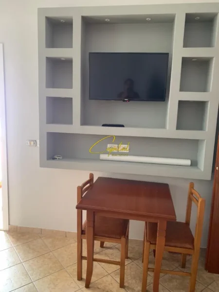 Tirane, jepet me qera shtepi 1+1 Kati 2, 40 m² 350 € (RRUGA JORDAN MISJA)