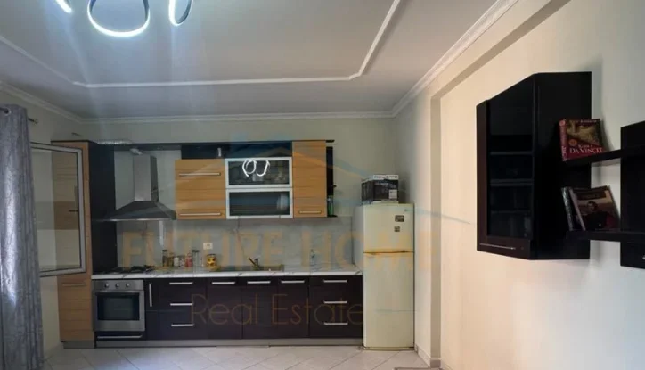 Tirane, shitet apartament 1+1 Kati 6, 70 m² 125.000 € (Astir)