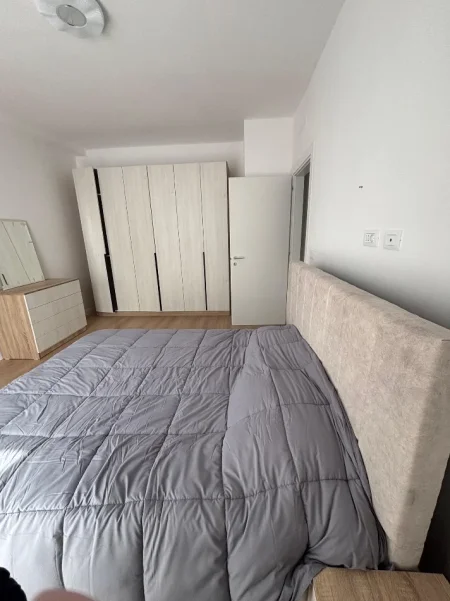 Tirane, jepet me qera apartament 1+1+Ballkon Kati 6, 71 m² 400 € (Apartament 1+1 Per Qera Univers City I Mobiluar Dhe Pabanuar Me Pare)
