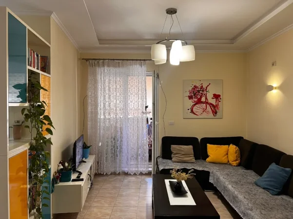 Tirane, shitet apartament 2+1 Kati 3, 94 m² 242.000 € (21 DHJETORI)