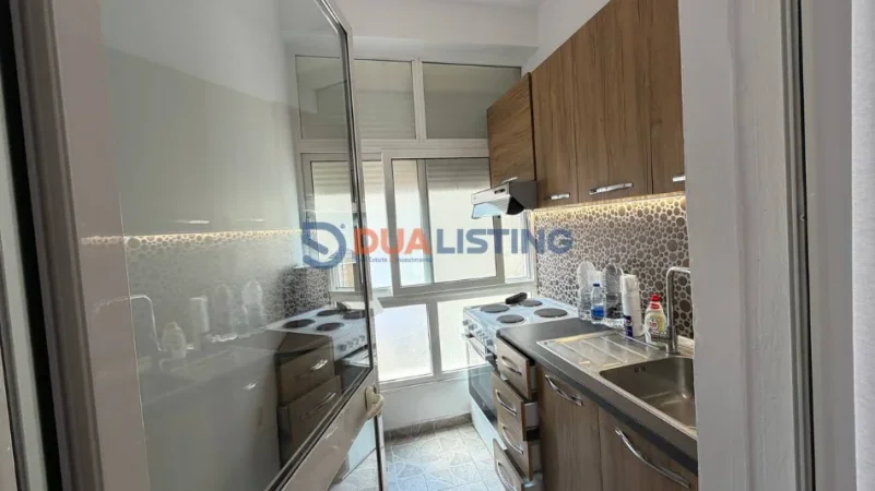 Tirane, jepet me qera apartament 1+1 , 70 m² 600 € (Kodra e Diellit)