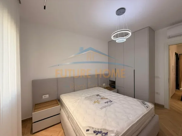 Tirane, jepet me qera apartament 1+1 Kati 1, 59 m² 650 € (UNAZE E RE)