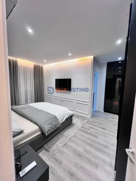 Tirane, jepet me qera apartament 3+1 , 1.400 € 