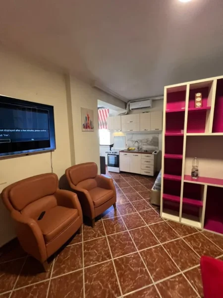 Tirane, jepet me qera garsonier Kati 4, 35 m² 380 € (RRUGA E ELBASANIT)