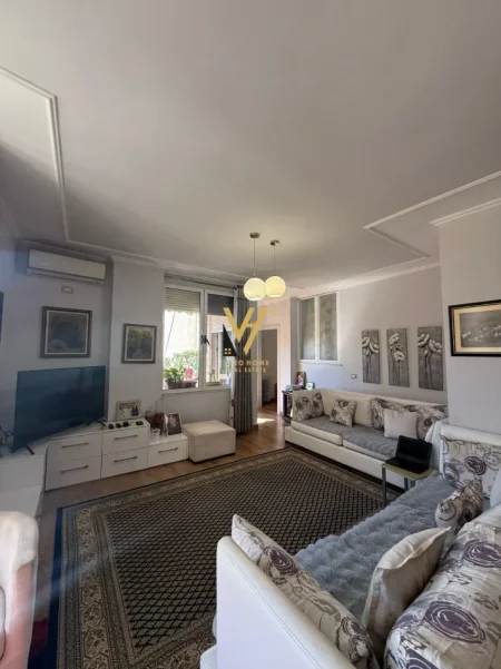 Tirane, shitet apartament 2+1+Ballkon Kati 4, 112 m² 358.400 € (RRUGA E BOGDANEVE)