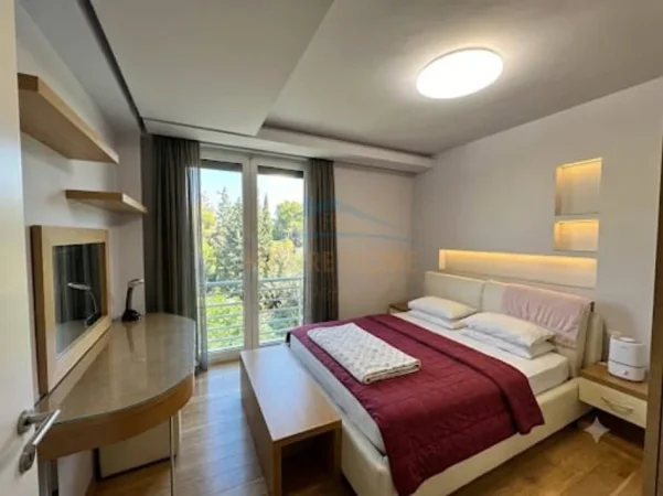 Tirane, shitet apartament 3+1+Ballkon Kati 5, 142 m² 254.998 € 