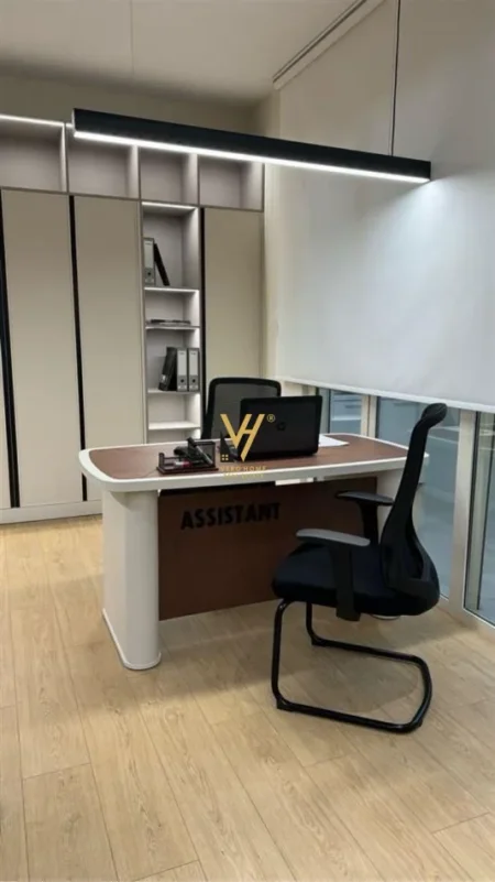 Tirane, jepet me qera zyre Kati 2, 70 m² 500 € (BULEVARDI GJERGJ FISHTA)