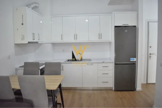Tirane, jepet me qera apartament 1+1+Ballkon Kati 5, 60 m² 420 € (ALI DEMI)