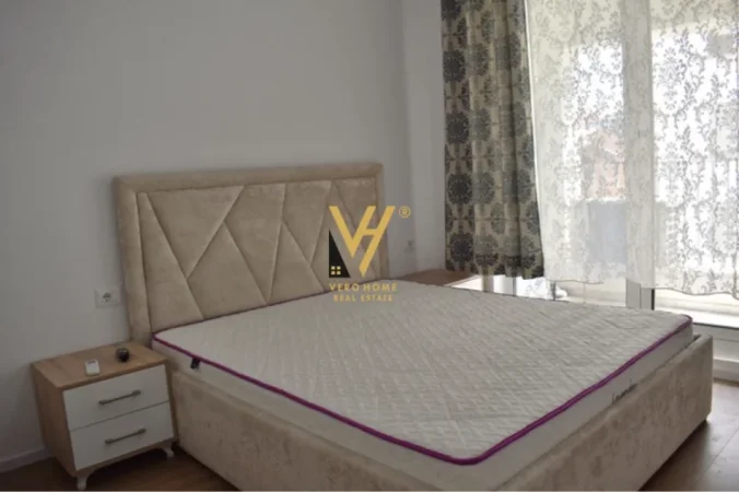 Tirane, jepet me qera apartament 1+1+Ballkon Kati 5, 60 m² 420 € (ALI DEMI)