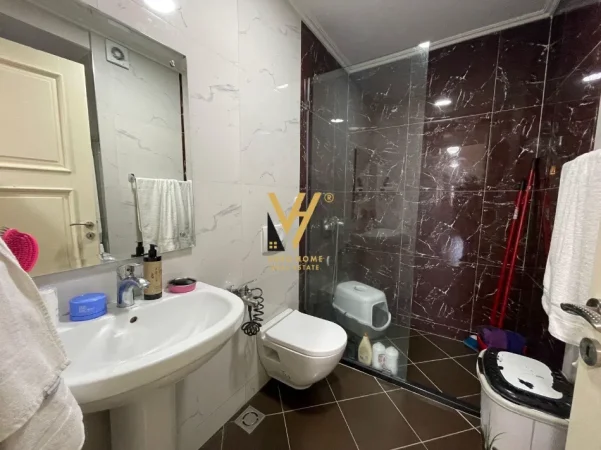 Tirane, shitet apartament 2+1+Ballkon Kati 5, 170 m² 360.000 € (KOPSHTI BOTANIK)