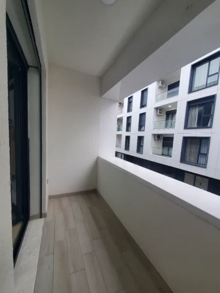 Tirane, jepet me qera apartament 2+1+Ballkon Kati 1, 120 m² 1.200 €