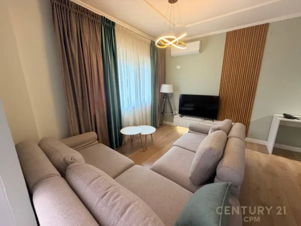 Tirane, jepet me qera apartament 2+1 Kati 2, 96 m² 950 € (kristal center)