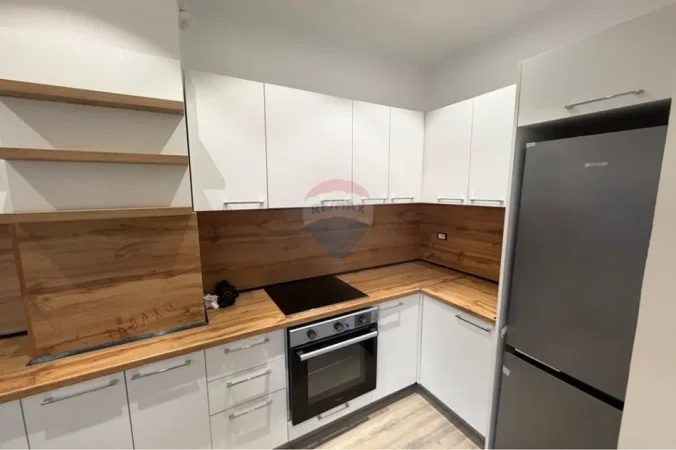 Tirane, jepet me qera apartament , 155 m² 1.200 € 