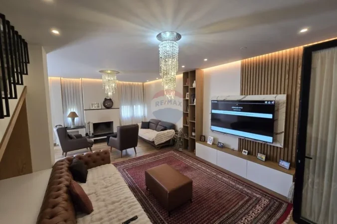 Tirane, jepet me qera Vile , 180 m² 2.000 € (Berzhite)