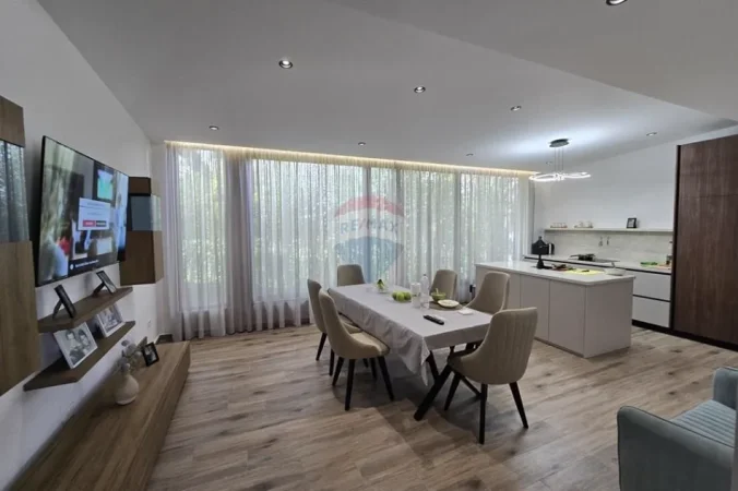 Tirane, jepet me qera Vile , 180 m² 2.000 € (Berzhite)