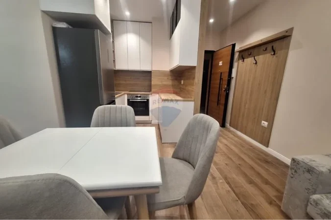 Tirane, jepet me qera apartament , 70 m² 690 € 