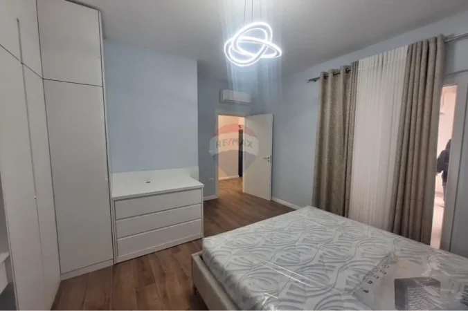 Tirane, jepet me qera apartament , 70 m² 690 € 