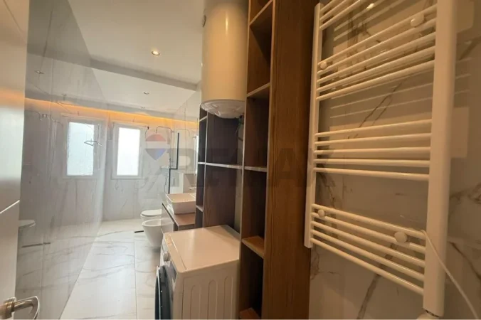 Tirane, jepet me qera apartament , 102 m² 1.300 € 