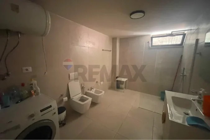 Tirane, jepet me qera apartament , 90 m² 530 € (Rruga Ferit Xhajko, Tiranë)