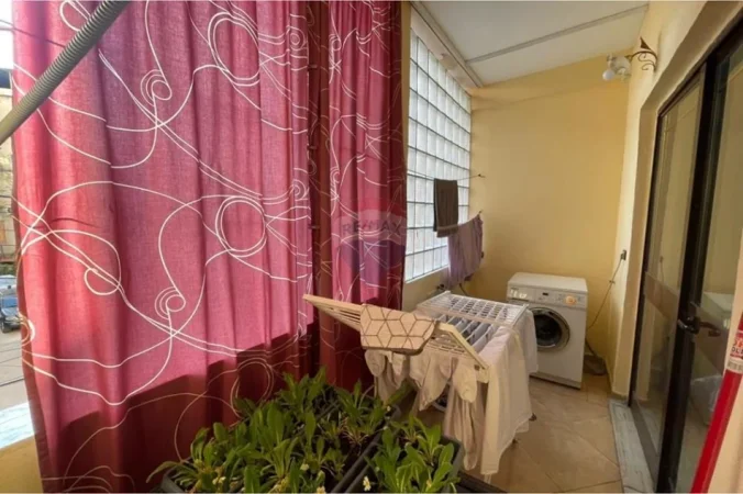 Tirane, jepet me qera apartament , 60 m² 530 € 