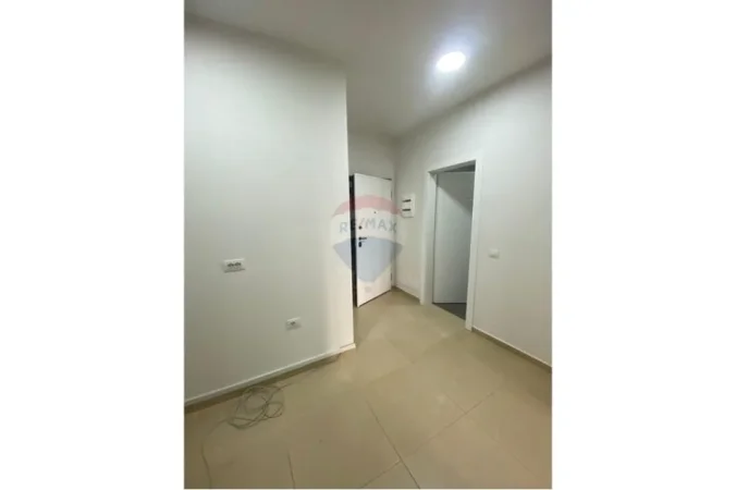 Tirane, jepet me qera apartament , 92 m² 1.060 € 