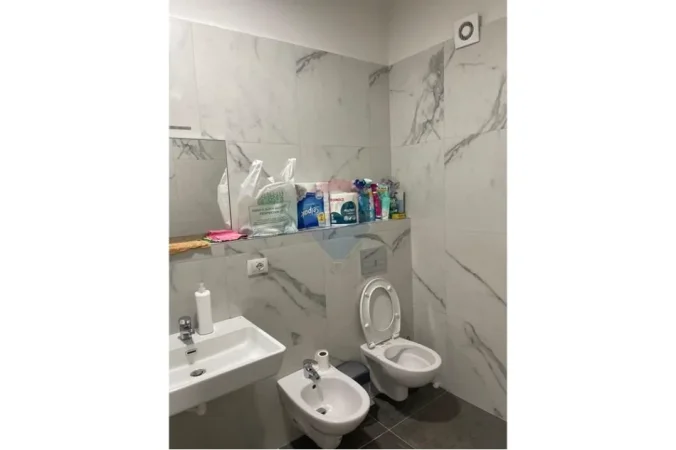 Tirane, jepet me qera apartament , 92 m² 1.060 € 