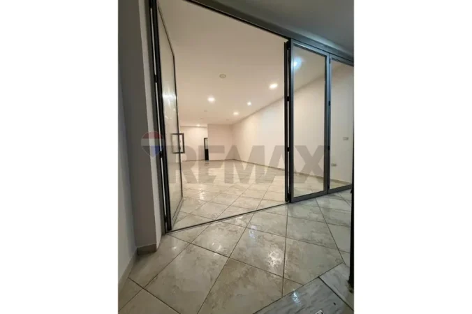 Tirane, jepet me qera , 50 m² 900 € 